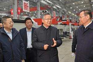 湖北省委副書(shū)記、省長(zhǎng)李殿勛調(diào)研華工科技